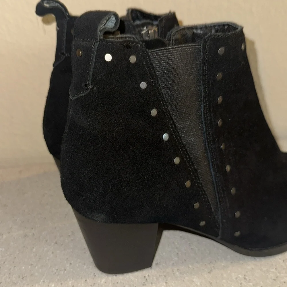 Vionic Women’s Landen‎ Studded Black Suede Block Heel Booties Size 9 - Picture 4 of 9